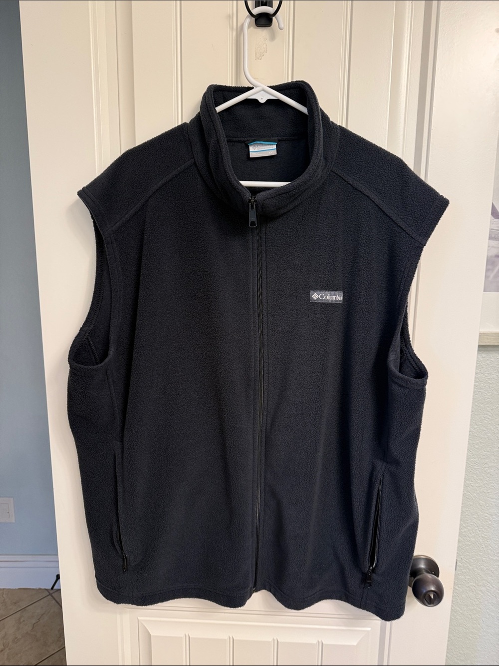 Columbia Black Full-Zip Fleece Vest